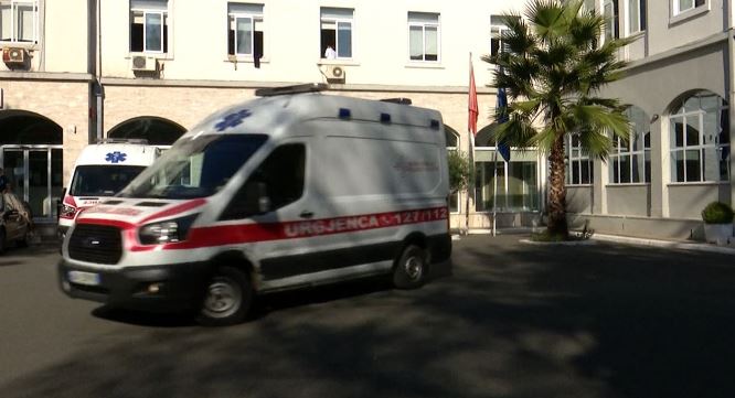 Ryshfet për të operuar 17-vjeçarin e plagosur në Velipojë, pranga 2 mjekëve