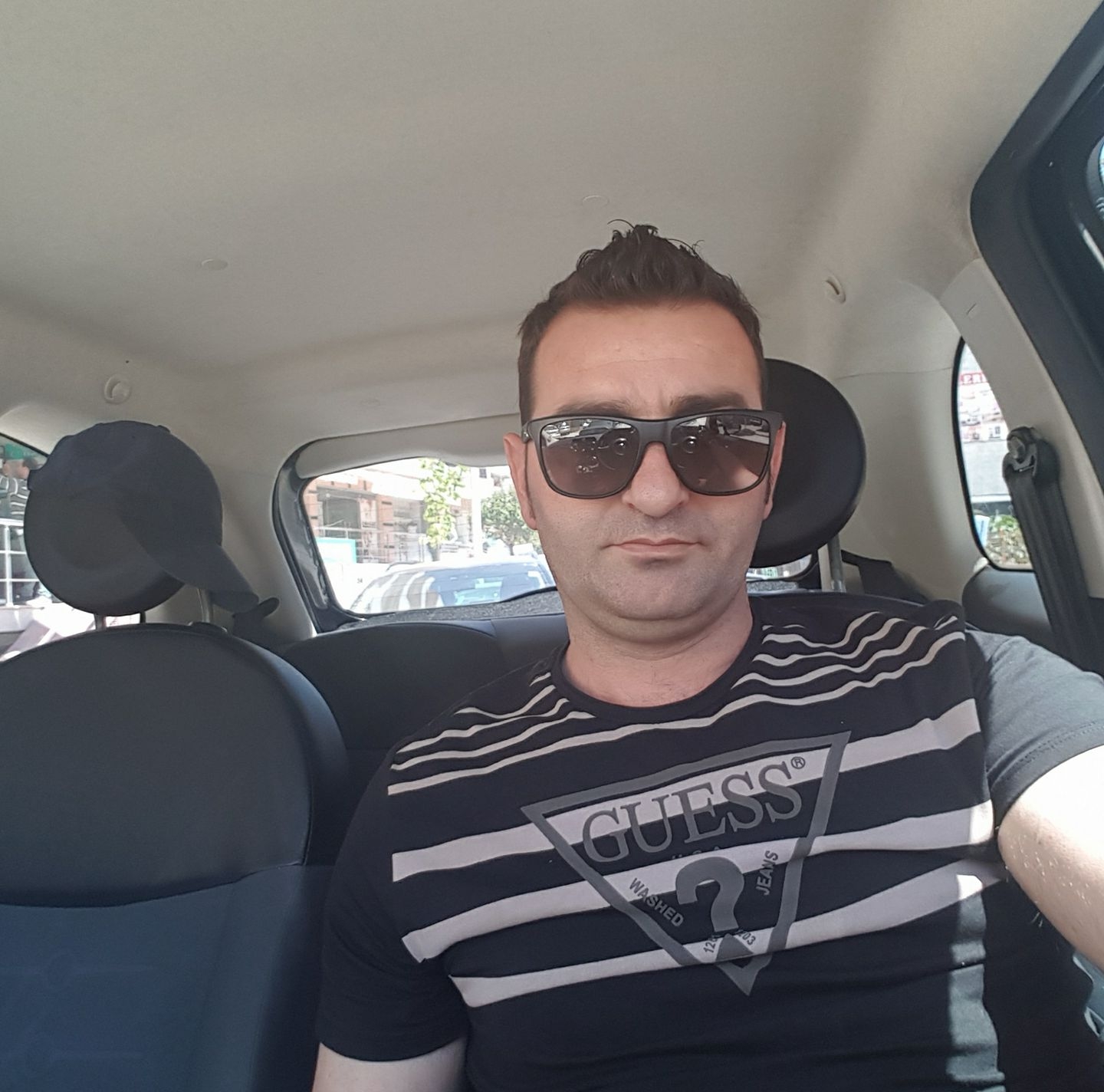 E kishte kthyer garazhin në bazë kokaine, ja kush është biznesmeni i arrestuar nga FNSH-ja (FOTO+EMRI)