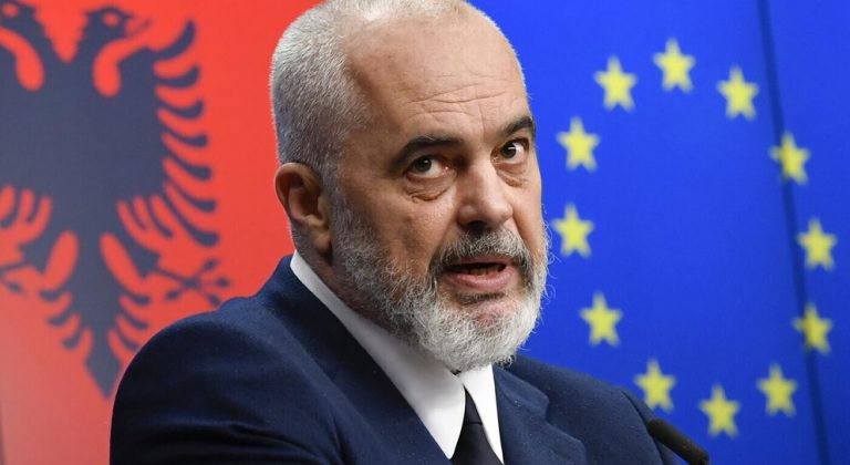 “Priten 3 mijë refugjatë”, Rama për median italiane: E kemi detyrë, dikur për ju ishim ne afganët