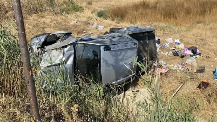 Dy makina përplasen me njëra-tjetrën, plagosen 3 pasagjerë