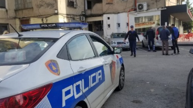 Plagoset me armë zjarri një i moshuar, policia nis hetimet