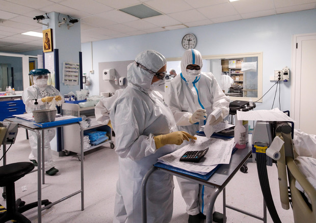 Itali, 5636 raste të reja dhe 31 humbje jete nga Covid-19