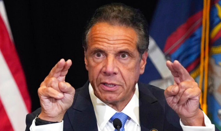 Ngacmoi seksualisht disa gra e punonjës, Guvernatori Cuomo mund të përballet me akuza kriminale