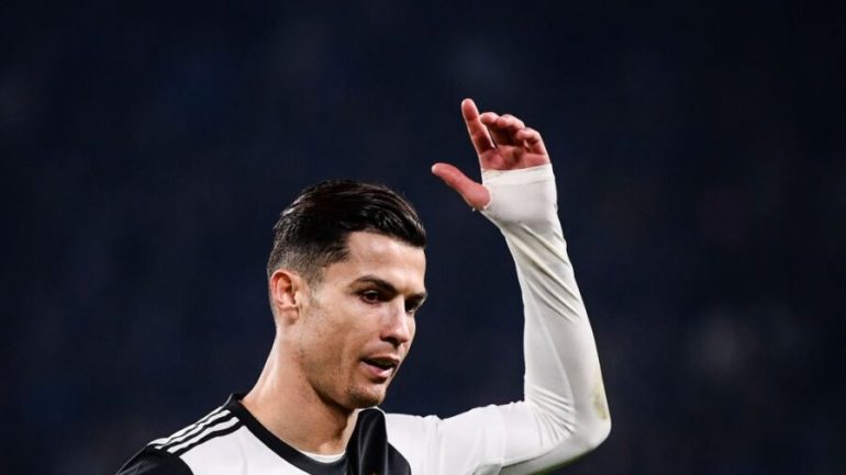 Ronaldo kthehet tek Manchester United për 12.8 milion paund