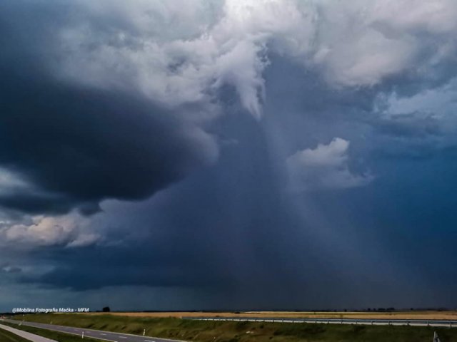 Ballkani kërcënohet nga tornadot