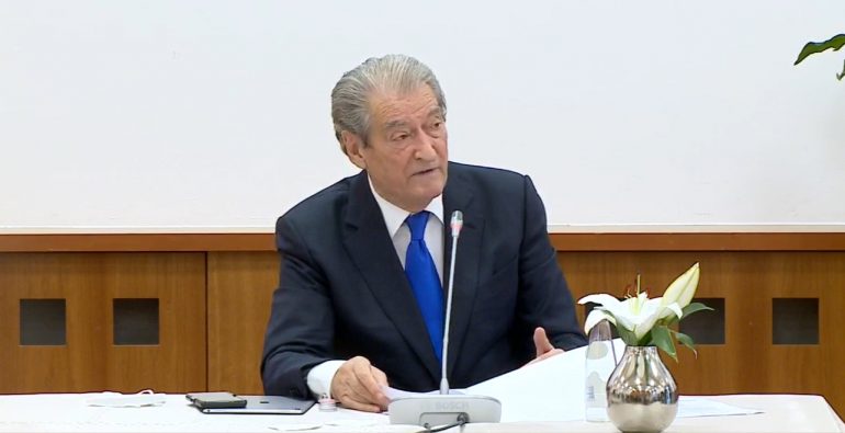 “Nuk ka forcë që më ndalon”, Berisha konfirmon se do të jetë deputet në shtator