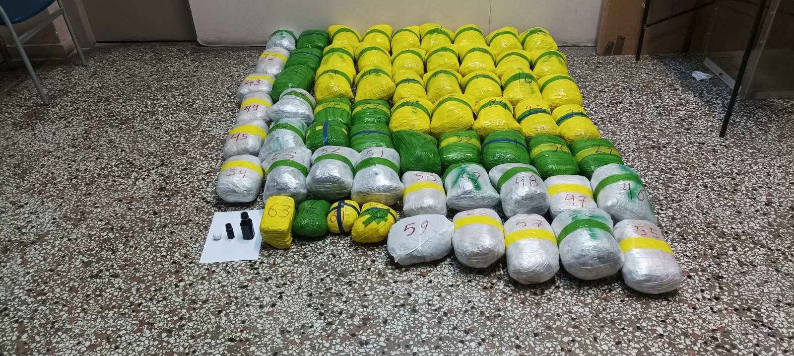 Sekuestrohen 65 kg marijuanë, arrestohen 5 shqiptarë dhe një greke