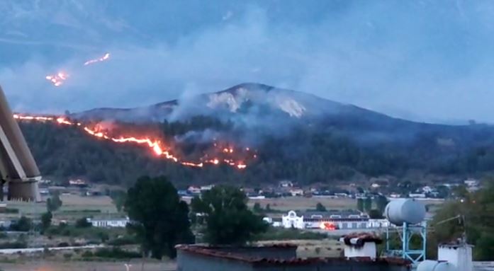 IGJEUM tregon qarqet më të rrezikuara nga zjarri, çfarë pritet sot dhe nesër