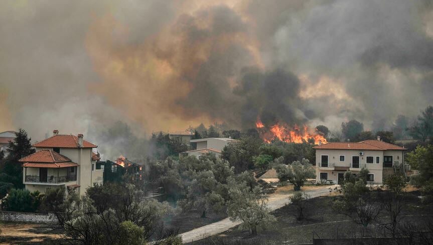 Nuk ka fund lufta me flakët në Greqi, dëme të mëdha