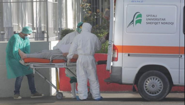 Rriten frikshëm infektimet në Shqipëri, 2 viktima nga Covid-19. Durrësi regjistron shifra të larta