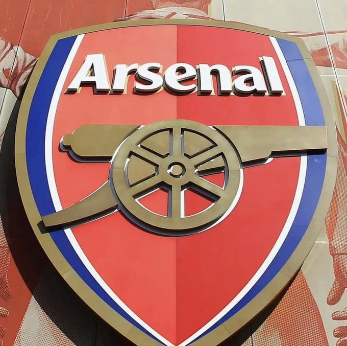 “Katari kërkon të blejë Arsenalin”, politikani i njohur tregon prapaskenat