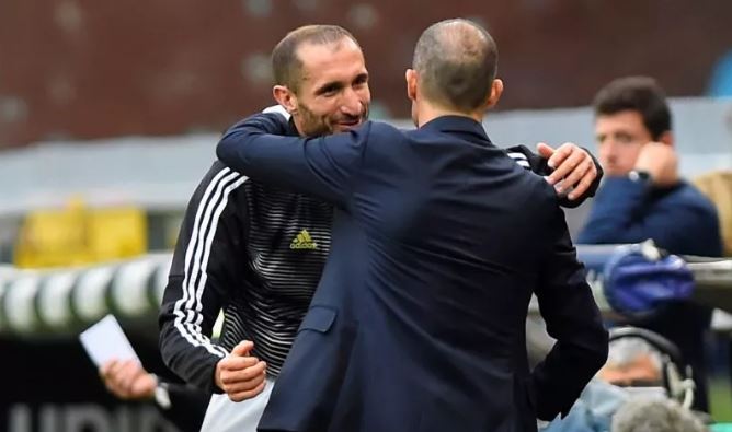 Kielini i pakënaqur me shokët e skuadrës, zbulohet biseda me Alegrin: Ky nuk është ekip!