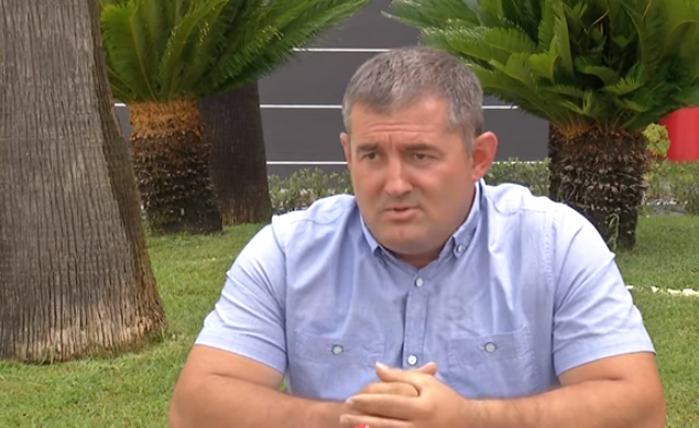 Përse mungoi trajneri? Kreshnik Leka: Çudia ishte që nuk doli trajneri i Erkand Qerimaj, ndoshta ka xhelozi dhe inate