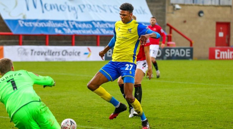 Pep Guardiola habitet nga gjiganti 206 centimetra, kërkon ta marrë te Manchester City