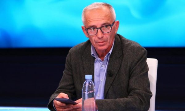 Mark Marku dha dorëheqjen, ja deputetja e “opozitës së re” që e zëvendëson në Kuvend