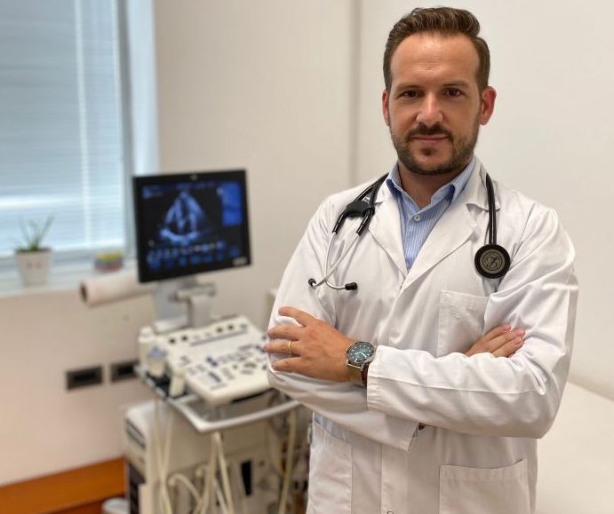 Mjeku i specializuar në Gjermani, i shtohet spitalit rajonal të Durrësit