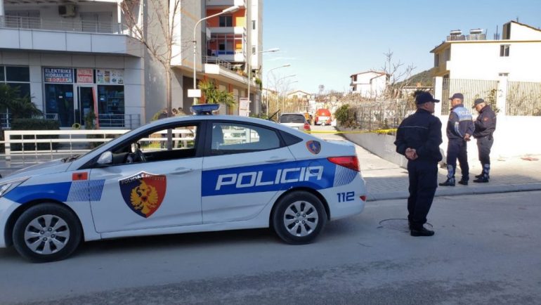 Policia e Vlorës kontrolle për drogë e të kërkuar, 11 të shoqëruar