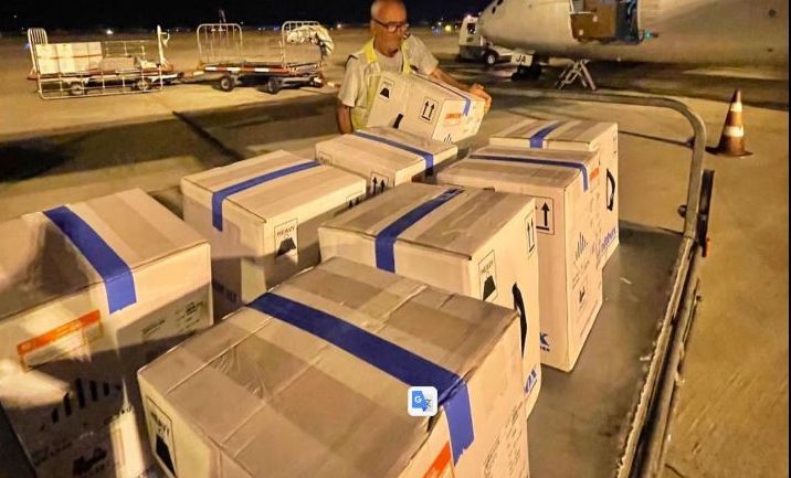 Mbërrijnë në Rinas 43.512 doza Pfizer, Rama: Shfrytëzoni muajin e hapur të vaksinimit