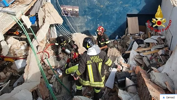 Shembet godina 2 katëshe, humb jetën i mituri shqiptar. 3 persona të plagosur, mes të cilëve nëna e vogëlushit