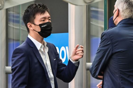 700 milionë euro borxhe, Interi del në shitje