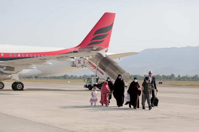 U nxorën nga kampi i ferrit në &#8220;Al Hol&#8221;, pritet të merren në pyetje të gjithë të kthyerit nga Siria