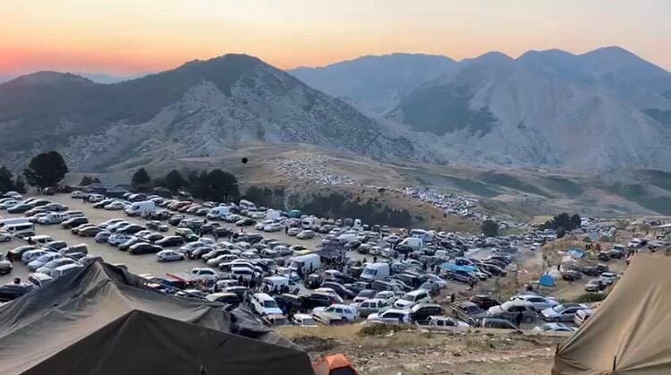 Fluksi i lartë mjetesh në malin e Tomorrit, policia apel shoferëve