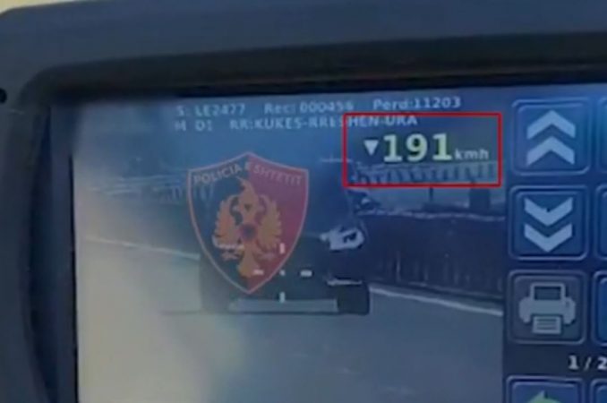 Arrestohen 14 shoferë, pezullohen 56 leje drejtimi dhe vendosen mijëra gjoba në 24 orë (VIDEO)