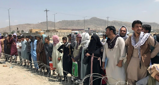 Britania e Madhe do të strehojë 20 mijë afganë, prioritet janë gratë dhe vajzat