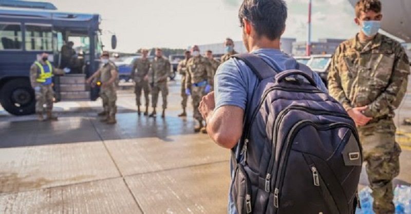 Talebanët: Asnjë zgjatje e afatit të evakuimit nga Afganistani