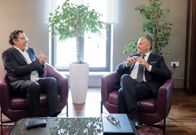 Ardhja e afganëve në Shqipëri, Soreca takohet me Xhaçkën dhe Çuçin