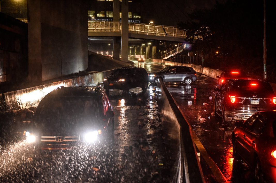 Uragani Ida “shkatërron” New York-un, humbin jetën tetë persona