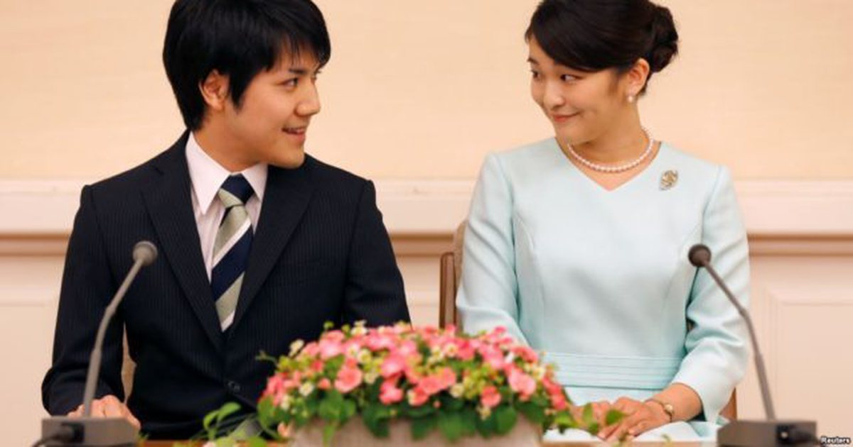 Princesha japoneze heq dorë nga posti mbretëror dhe 1 milion dollarë për t’u martuar me shokun e klasës