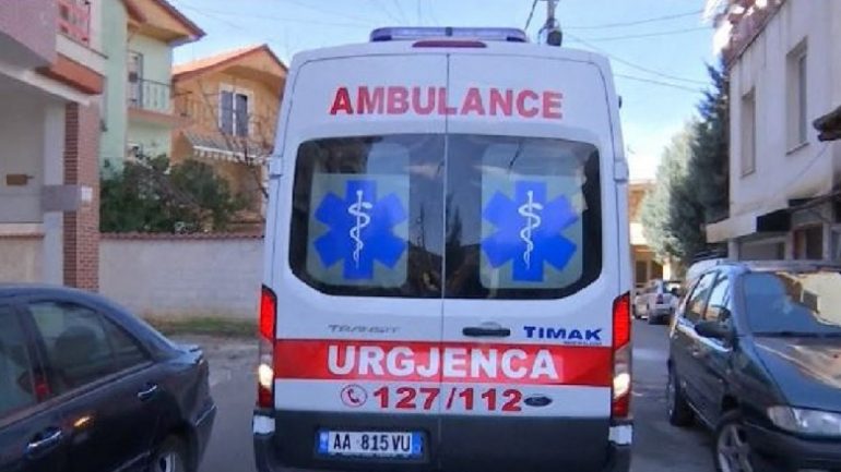 Bie nga ballkoni i banesës, humb jetën 6-vjeçari