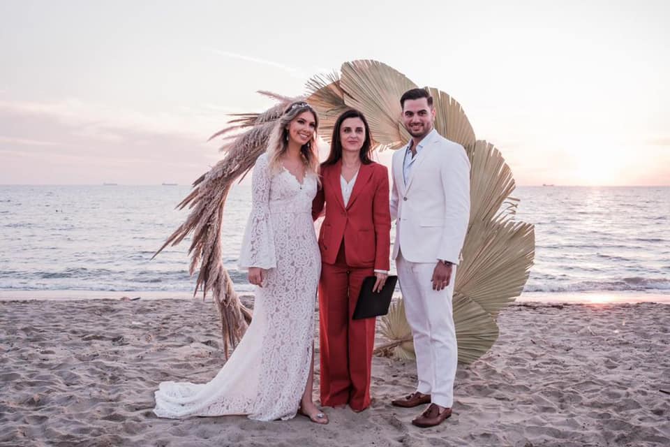 Kryebashkiakja Sako celebron një tjetër çift në altar