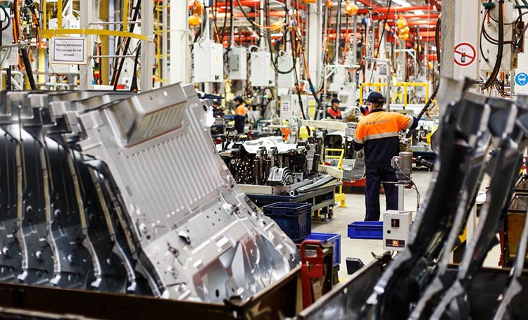 “Ford” nuk do të prodhojë më makina në Indi, mbyll dy fabrikat pas 25 vitesh