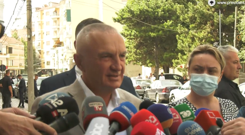 Meta: Demokracia në gjendje problematike, por jo më katastrofike se para 25 prillit