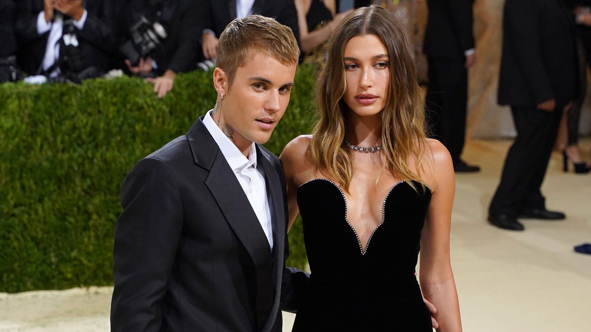 Hailey Bieber u jep fund thashethemeve për Justin: Më bën të ndihem e veçantë