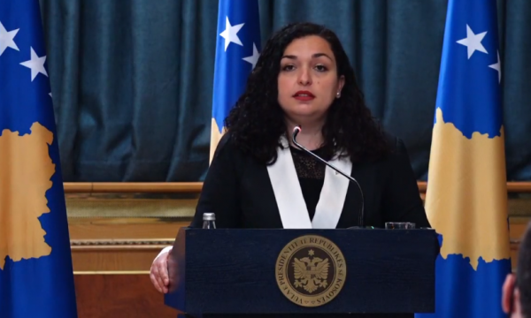 Polonia i dhuron Kosovës 100 mijë vaksina Pfizer, Osmani: Aleatët na qëndrojnë pranë në kohë të vështira