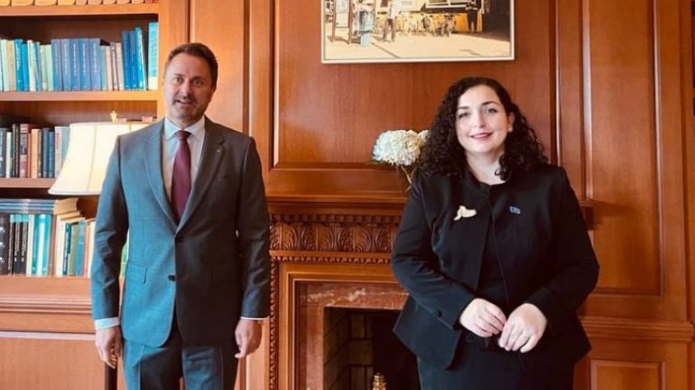 Presidentja Osmani: Kosova është pro vazhdimit të dialogut me Serbinë