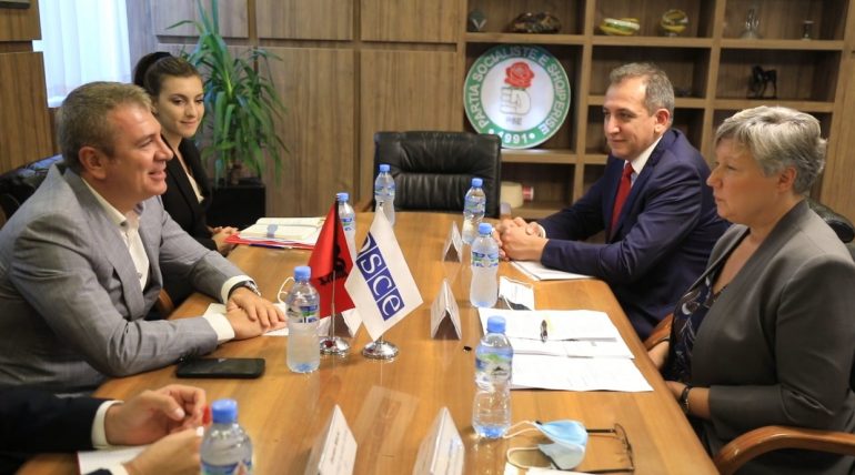 Gjiknuri pret në takim delegacionin e OSBE-ODIHR: Jemi gati të ulemi në tryezë me opozitën për të gjitha rekomandimet tuaja