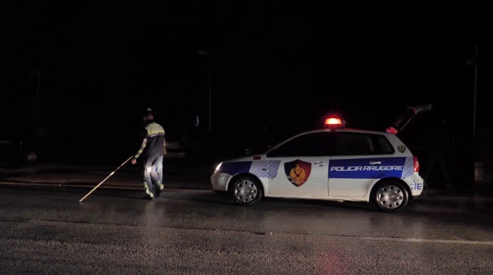 Automjeti përplas biçikletën, 50-vjeçari dërgohet në spital