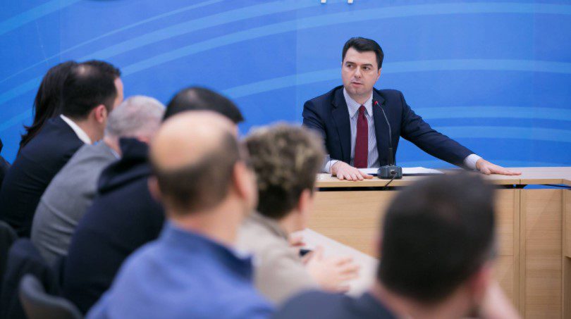 Basha thërret në takim drejtuesit e PD-së në Fier, një ditë para Foltores së Berishës