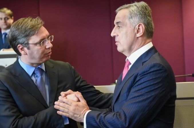 Presidenti Gjukanoviç: Vuçiç e do Kosovën pa shqiptarë dhe Malin e Zi pa malazezë