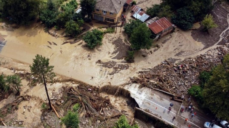 OKB bën bilancin: Fatkeqësitë nga ndryshimet klimatike vranë 2 milionë njerëz në 50 vite