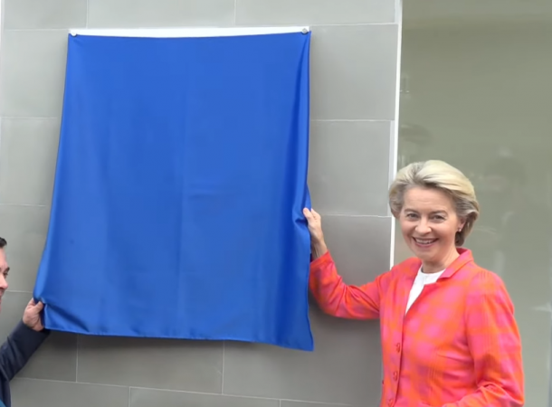 Presidentja e KE në shkollën në Qerek të Krujës: Ndërtimi i saj është simbol i miqësisë mes BE dhe Shqipërisë