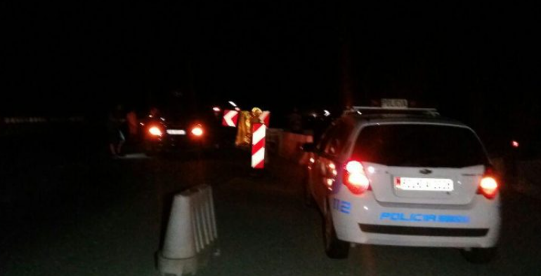 Përplasen dy mjete, plagosen 3 policë