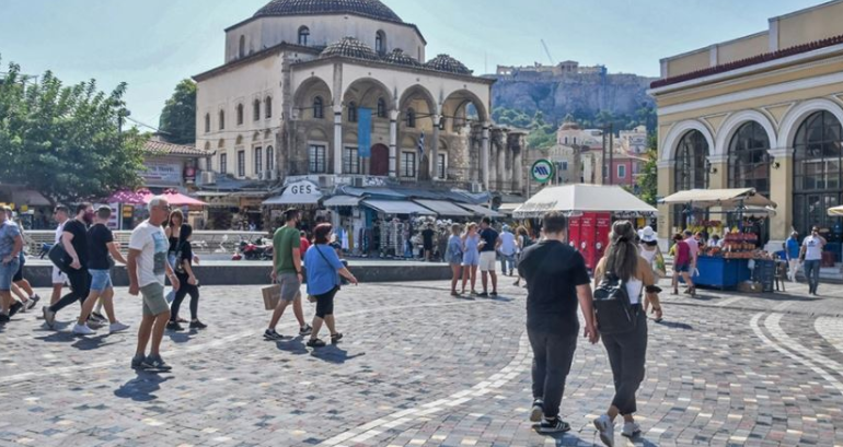 42 viktima dhe mbi 3000 raste me COVID-19 gjatë 24 orëve në Greqi