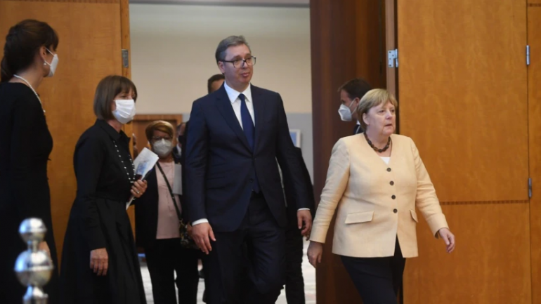 Merkel: Ballkani ka rrugë të gjatë drejt BE-së