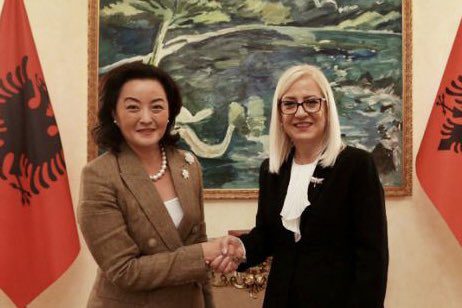 Takimi me Nikollën, Kim: Ishte kënaqësi ta uroja për zgjedhjen si Kryetare e Kuvendit