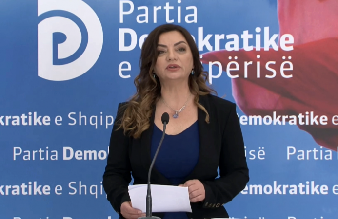 Rimbursimi i të sëmurëve me COVID,  Vokshi: Armiku më i rrezikshëm është qeveria, jo pandemia!